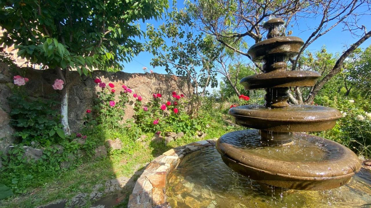 Byurakan Guesthouse & Cottage Luaran gambar