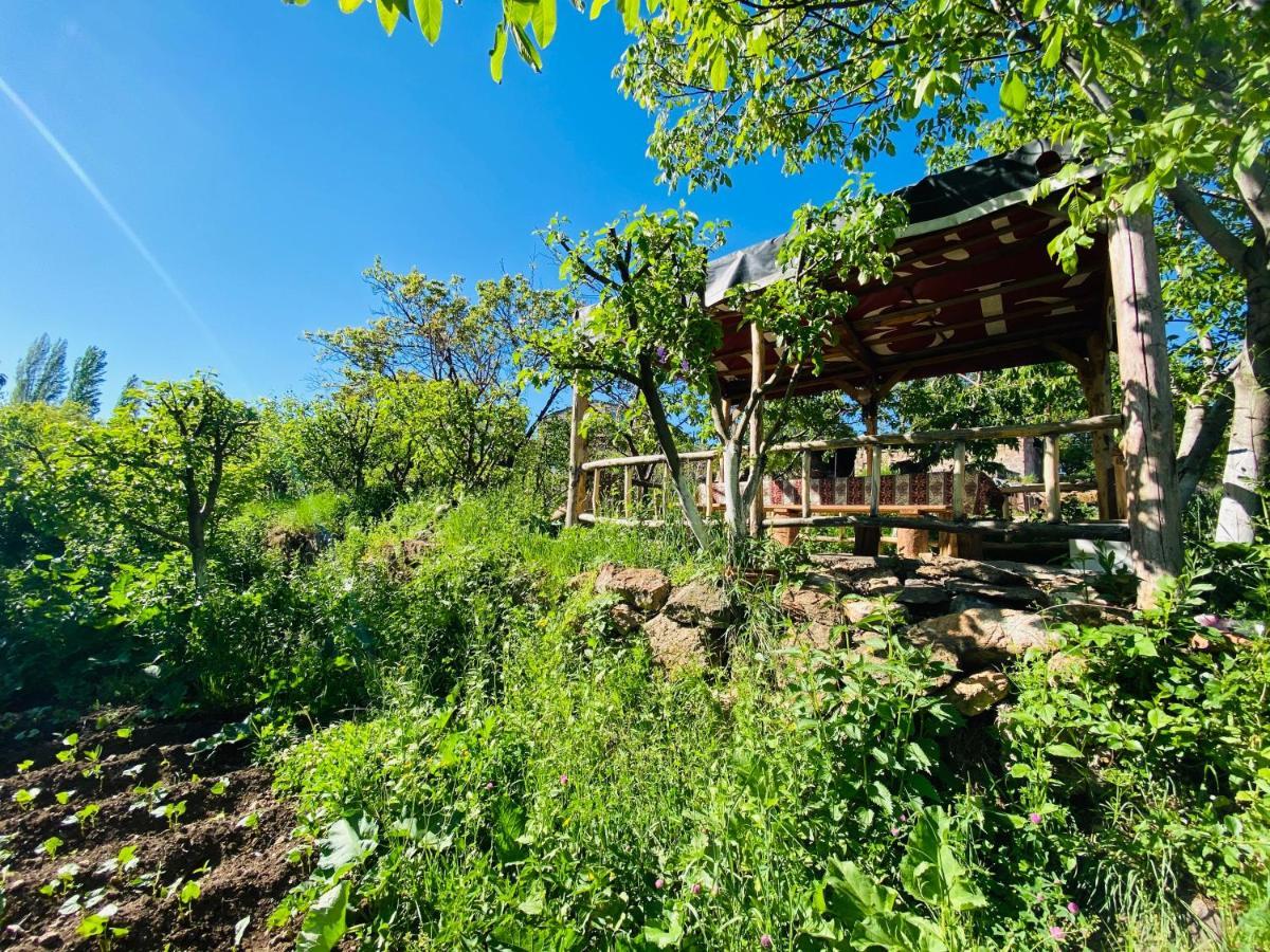 Byurakan Guesthouse & Cottage Luaran gambar