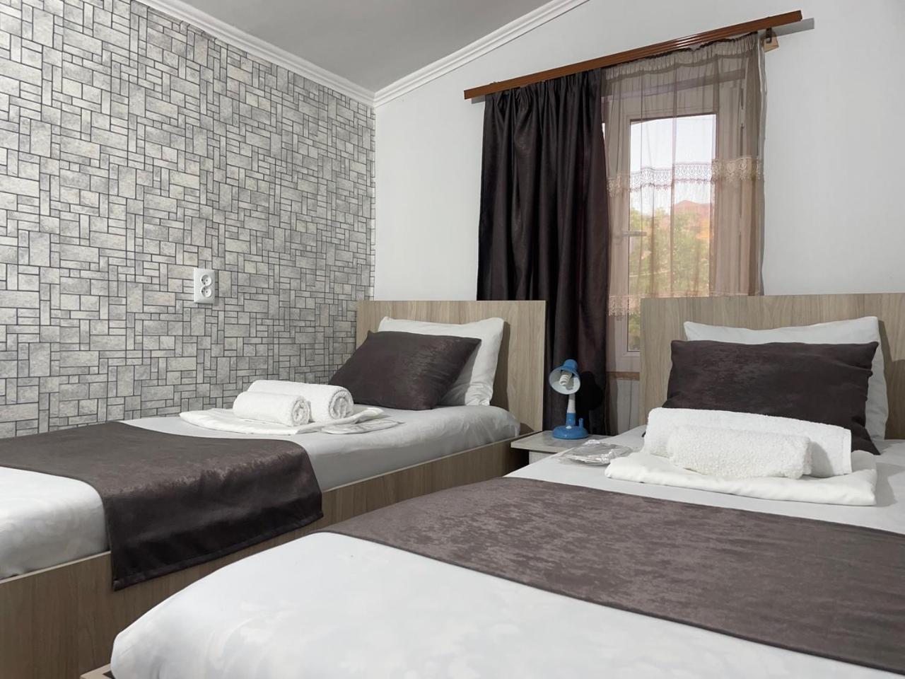 Byurakan Guesthouse & Cottage Luaran gambar