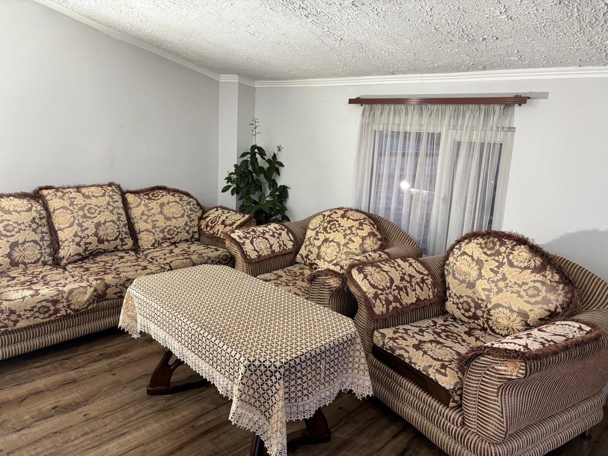 Byurakan Guesthouse & Cottage Luaran gambar