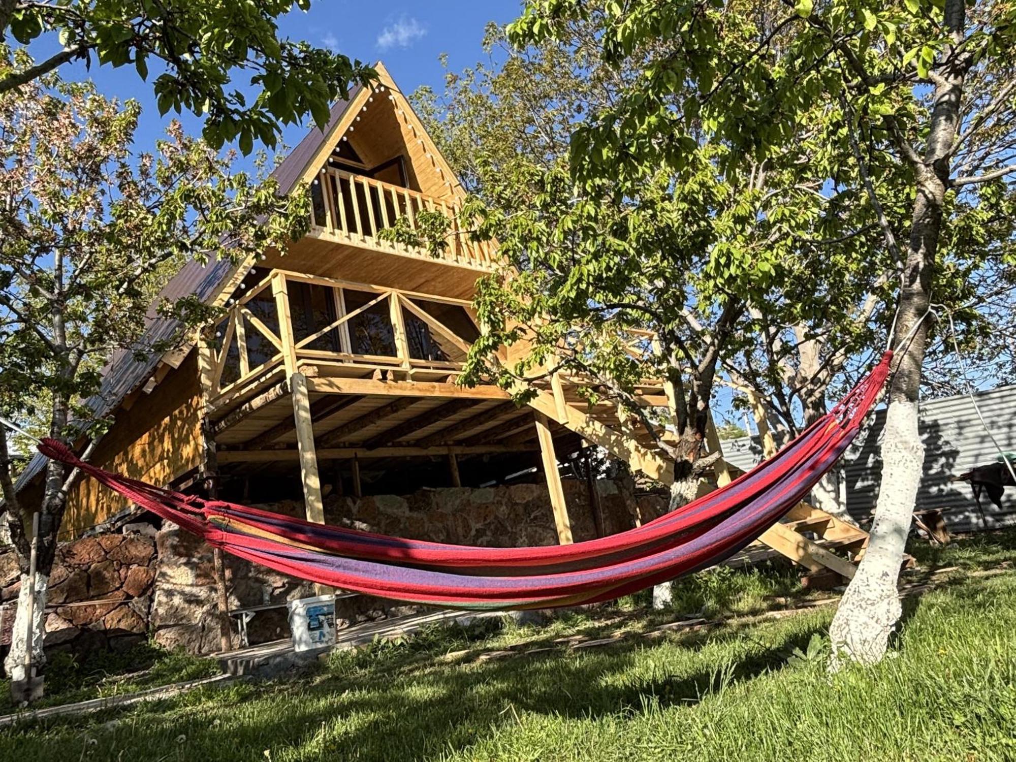 Byurakan Guesthouse & Cottage Luaran gambar