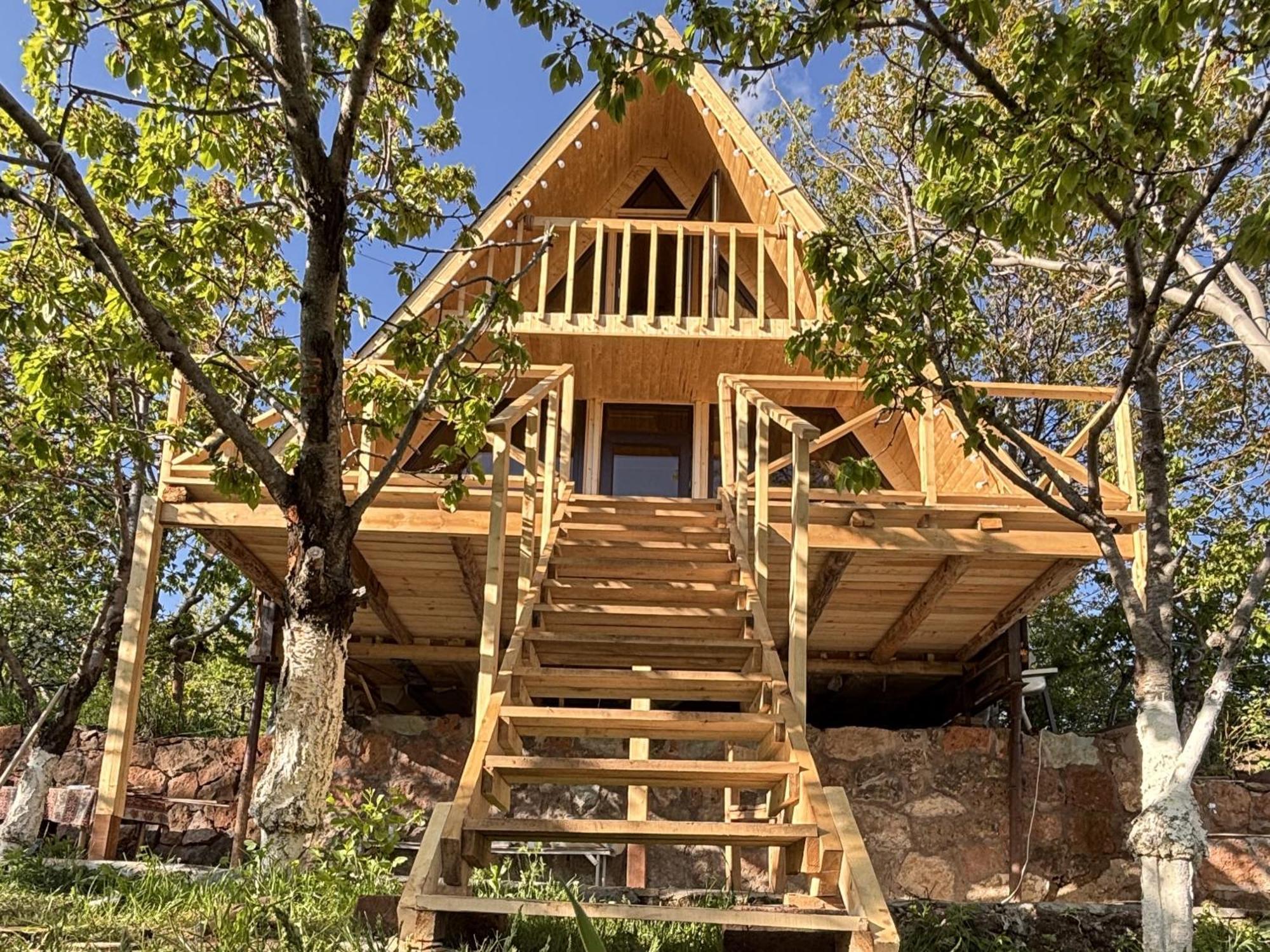 Byurakan Guesthouse & Cottage Luaran gambar